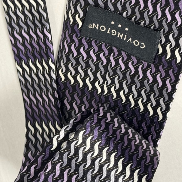 Covington Navy Blue Striped Tie Accessories - Picture 2 of 2